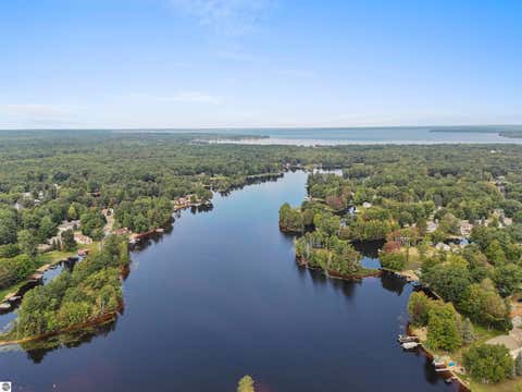 Tiny photo for 3048 Woodcock Way, Prudenville, MI 48651 (MLS # 1949474)