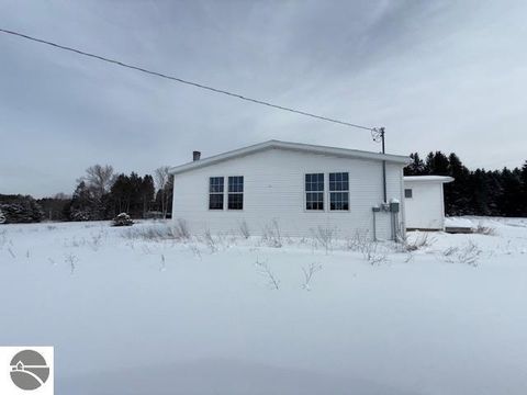 Tiny photo for 3434 E Sparling Road, Kingsley, MI 49649 (MLS # 1941884)