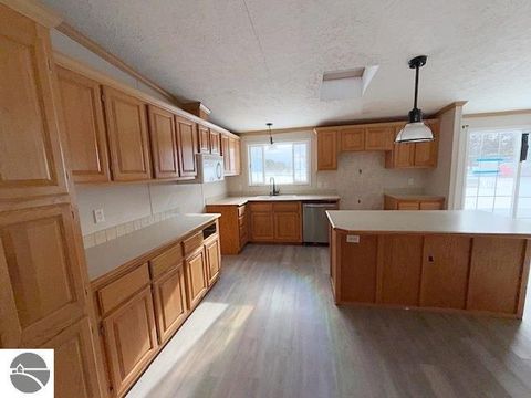 Tiny photo for 3434 E Sparling Road, Kingsley, MI 49649 (MLS # 1941884)