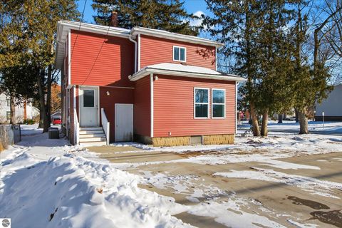 Tiny photo for 812 S University Street, Mt Pleasant, MI 48858 (MLS # 1942031)
