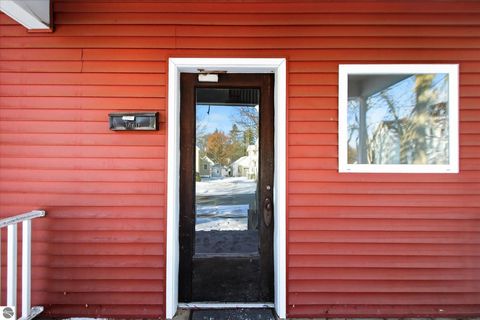 Tiny photo for 812 S University Street, Mt Pleasant, MI 48858 (MLS # 1942031)