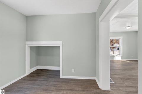 Tiny photo for 812 S University Street, Mt Pleasant, MI 48858 (MLS # 1942031)