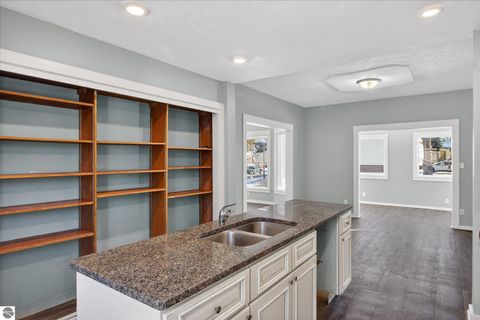 Tiny photo for 812 S University Street, Mt Pleasant, MI 48858 (MLS # 1942031)