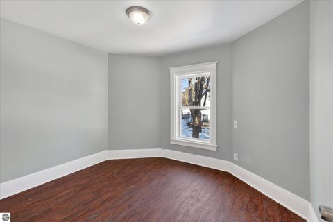 Tiny photo for 812 S University Street, Mt Pleasant, MI 48858 (MLS # 1942031)