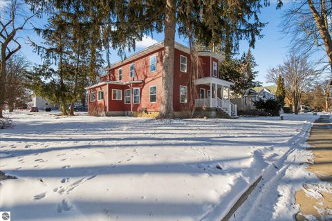 Tiny photo for 812 S University Street, Mt Pleasant, MI 48858 (MLS # 1942031)