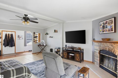 Tiny photo for 25 E River Road, Traverse City, MI 49696 (MLS # 1944982)