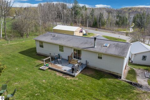 Tiny photo for 25 E River Road, Traverse City, MI 49696 (MLS # 1944982)