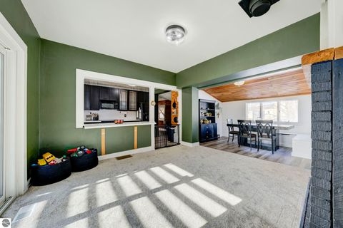 Tiny photo for 308 S Brownson Avenue, Kingsley, MI 49649 (MLS # 1942701)