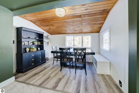 Tiny photo for 308 S Brownson Avenue, Kingsley, MI 49649 (MLS # 1942701)