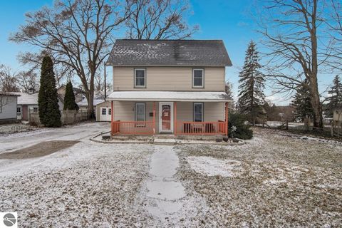 Tiny photo for 308 S Brownson Avenue, Kingsley, MI 49649 (MLS # 1942701)