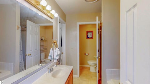 Tiny photo for 915 Deer Run, Mt Pleasant, MI 48858 (MLS # 1945926)