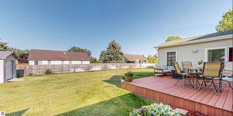 Tiny photo for 915 Deer Run, Mt Pleasant, MI 48858 (MLS # 1945926)