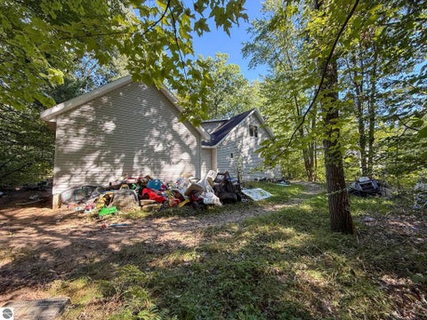 Tiny photo for 168 Pepperell AVE, Houghton Lake, MI 48629 (MLS # 1950951)
