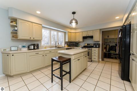 Tiny photo for 3195 S Rolland Road, Remus, MI 49340 (MLS # 1941421)