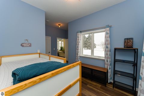 Tiny photo for 3195 S Rolland Road, Remus, MI 49340 (MLS # 1941421)