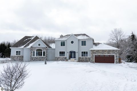 Tiny photo for 3195 S Rolland Road, Remus, MI 49340 (MLS # 1941421)