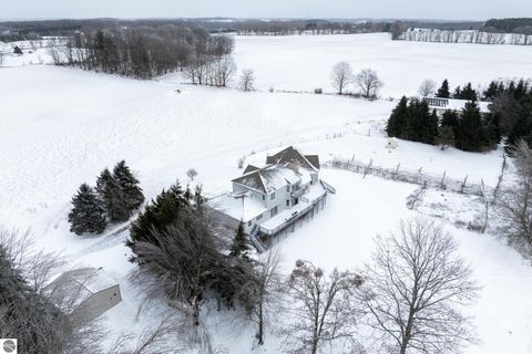 Tiny photo for 3195 S Rolland Road, Remus, MI 49340 (MLS # 1941421)