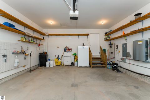 Tiny photo for 3195 S Rolland Road, Remus, MI 49340 (MLS # 1941421)