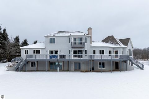 Tiny photo for 3195 S Rolland Road, Remus, MI 49340 (MLS # 1941421)