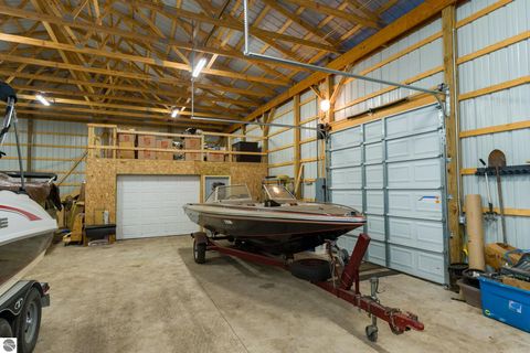 Tiny photo for 3195 S Rolland Road, Remus, MI 49340 (MLS # 1941421)