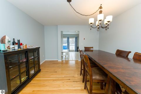 Tiny photo for 3195 S Rolland Road, Remus, MI 49340 (MLS # 1941421)