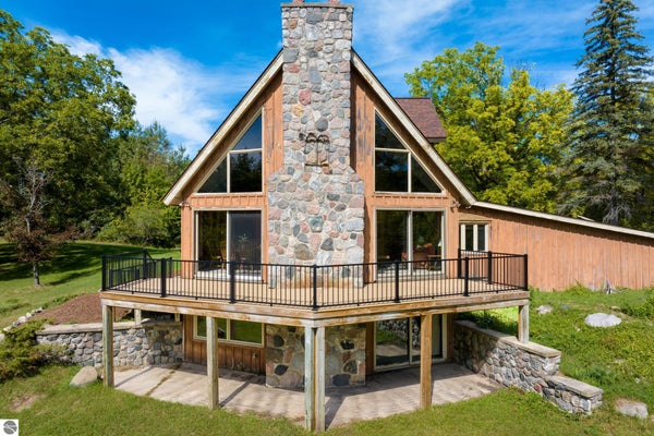 6856 DEL MASON RD, BELLAIRE, MI 49615 - Image 1d63176e919b0251dbf828d7c0807111/229280997