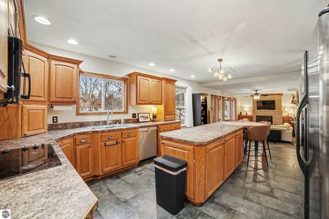 Tiny photo for 1333 Bennett Street, Mt Pleasant, MI 48858 (MLS # 1941892)