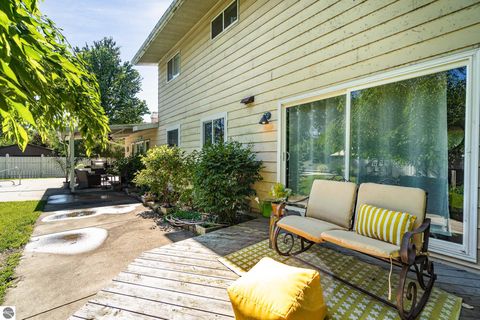 Tiny photo for 1333 Bennett Street, Mt Pleasant, MI 48858 (MLS # 1941892)