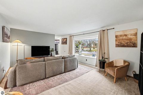 Tiny photo for 1333 Bennett Street, Mt Pleasant, MI 48858 (MLS # 1941892)