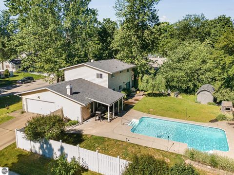 Tiny photo for 1333 Bennett Street, Mt Pleasant, MI 48858 (MLS # 1941892)