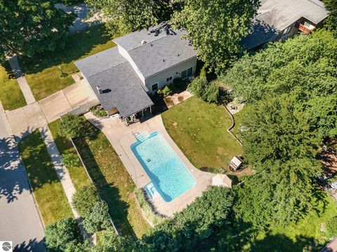 Tiny photo for 1333 Bennett Street, Mt Pleasant, MI 48858 (MLS # 1941892)