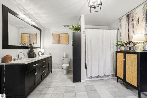 Tiny photo for 1333 Bennett Street, Mt Pleasant, MI 48858 (MLS # 1941892)