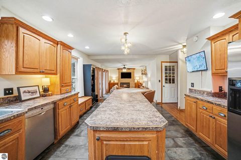 Tiny photo for 1333 Bennett Street, Mt Pleasant, MI 48858 (MLS # 1941892)