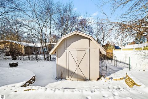 Tiny photo for 1333 Bennett Street, Mt Pleasant, MI 48858 (MLS # 1941892)