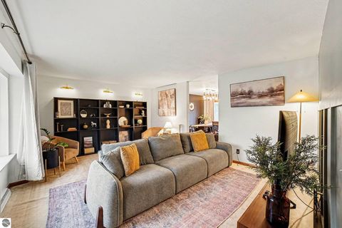 Tiny photo for 1333 Bennett Street, Mt Pleasant, MI 48858 (MLS # 1941892)