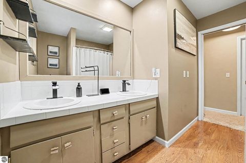 Tiny photo for 1333 Bennett Street, Mt Pleasant, MI 48858 (MLS # 1941892)