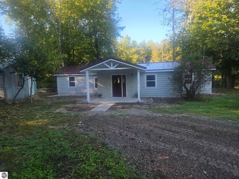 Tiny photo for 1309 Woodin Road, Weidman, MI 48893 (MLS # 1951561)