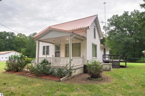 Tiny photo for 8370 N Lumberjack Road, Riverdale, MI 48877 (MLS # 1949982)