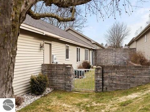 Tiny photo for 1049 Hemingway Lane, Traverse City, MI 49686 (MLS # 1942180)