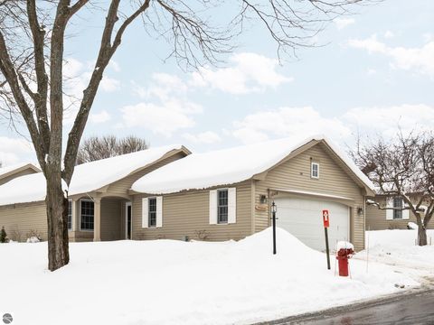 Photo of 1049 Hemingway Lane, Traverse City, MI 49686 (MLS # 1942180)