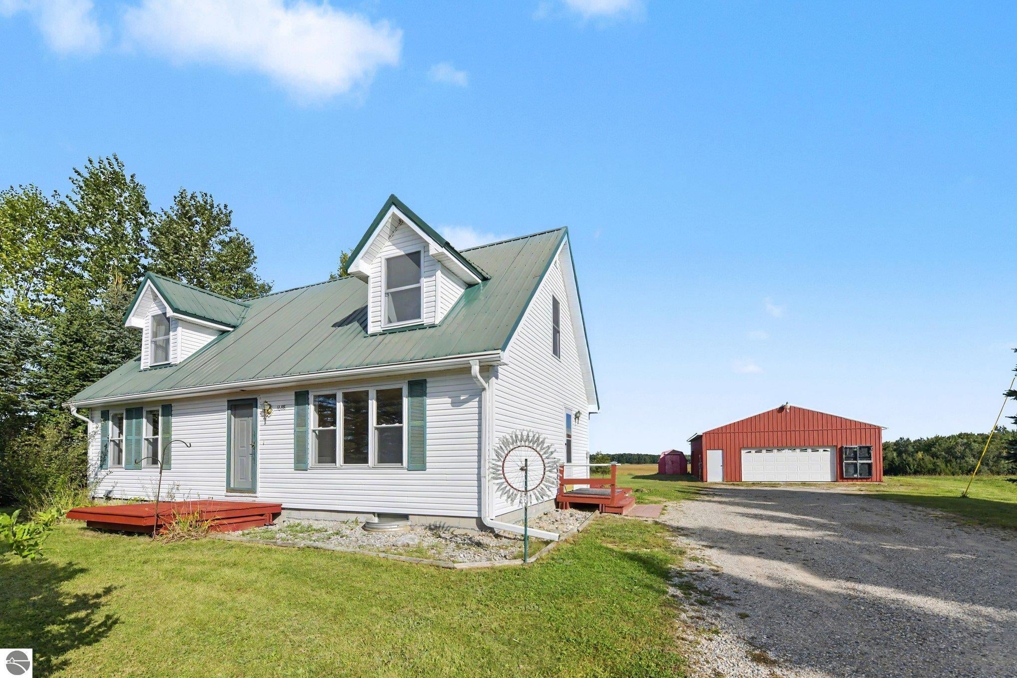 1688 W Center Road - Photo 3