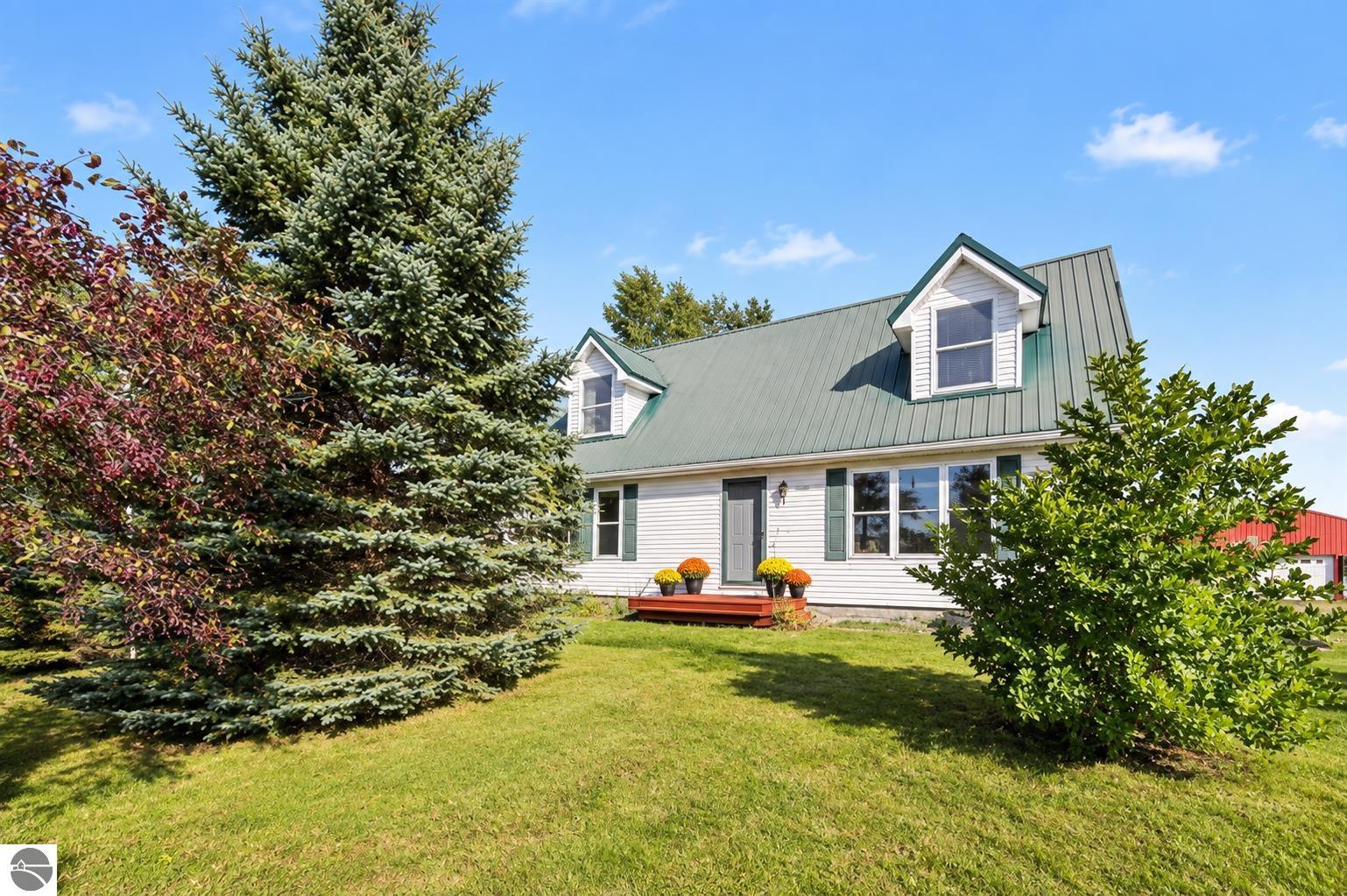 1688 W Center Road - Photo 2