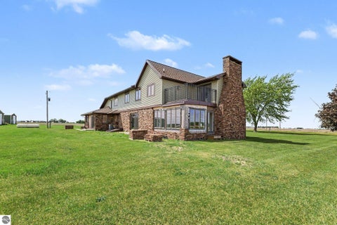 Tiny photo for 6386 E Washington, Ithaca, MI 48847 (MLS # 1941547)