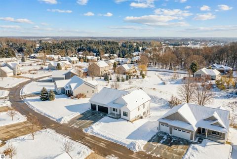 Tiny photo for 4311 Apple Tree Lane, Traverse City, MI 49685 (MLS # 1941822)