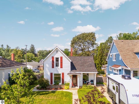 Tiny photo for 717 E Garfield Street, Cadillac, MI 49601 (MLS # 1948752)