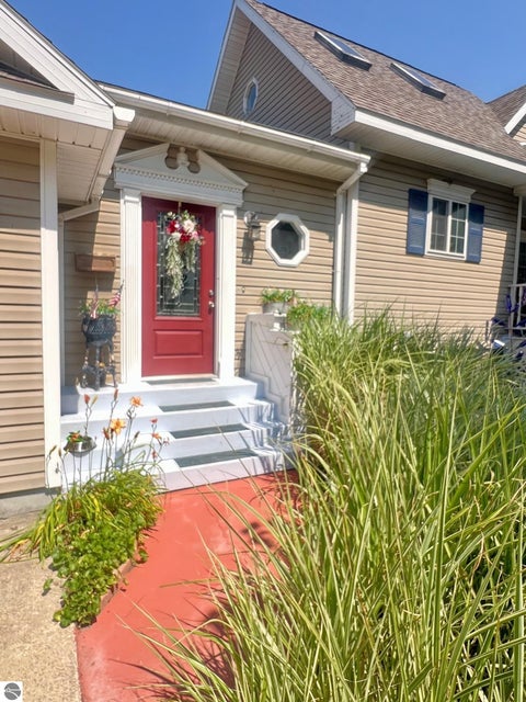 Tiny photo for 200 W Franklin Street, East Tawas, MI 48730 (MLS # 1946214)