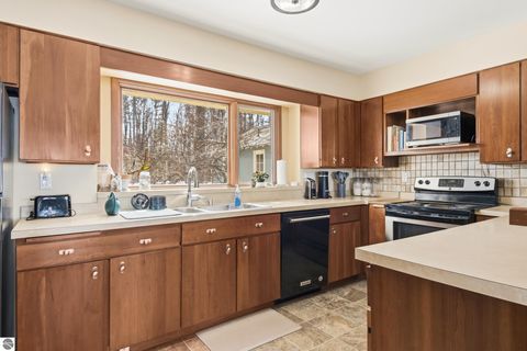 Tiny photo for 9566 Fowler Lane, Rapid City, MI 49676 (MLS # 1943012)