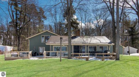 Photo of 9566 Fowler Lane, Rapid City, MI 49676 (MLS # 1943012)