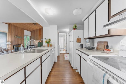 Tiny photo for 11292 S Cottonwood Drive, Traverse City, MI 49684 (MLS # 1949895)