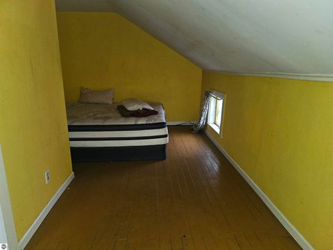 Tiny photo for 416 S Lansing Street, Mt Pleasant, MI 48858 (MLS # 1942836)